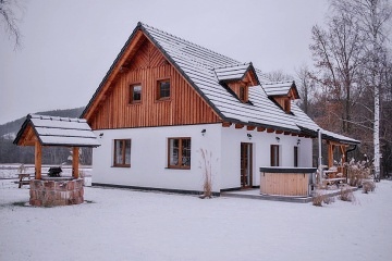 Chalupa samota a koupac� sud - Lu�e - Hlinsko