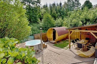 Chata s wellness a bazénem - Jemnice - Vysočina