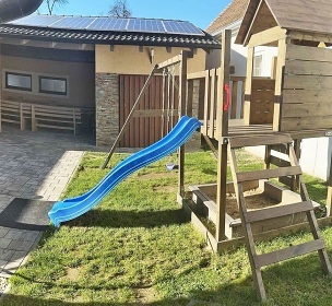 Wellness chalupa - vnit�n� baz�n - park Podyj�