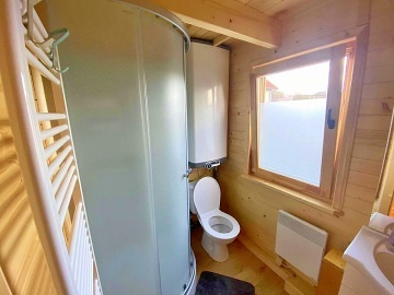 Jesenick� chata s baz�nem - Dlouh� str�n�