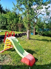 Jesenick� chata s baz�nem - Dlouh� str�n�