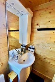 Jesenick� chata s baz�nem - Dlouh� str�n�