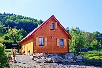 Jesenick� chata s baz�nem - Dlouh� str�n�