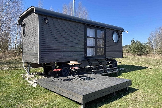 Glamping Střední Čechy - jezero Lhota - Mirakulum