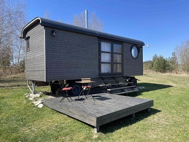 Glamping Střední Čechy - jezero Lhota - Mirakulum