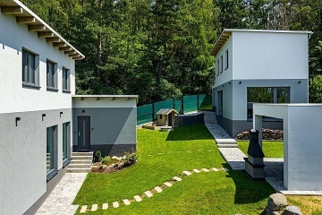 Dv� chaty - Fajt�v kopec - p�ehrada Mosti�t�