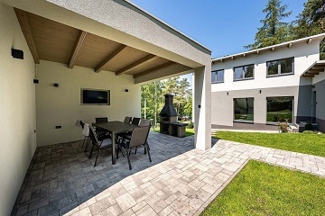 Dv� chaty - Fajt�v kopec - p�ehrada Mosti�t�