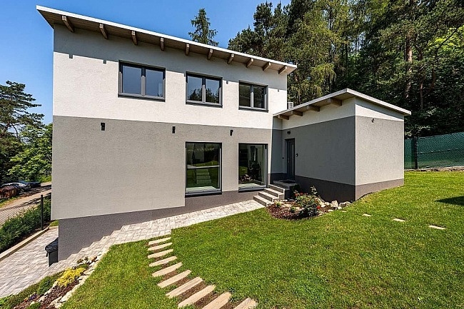 Dv� chaty - Fajt�v kopec - p�ehrada Mosti�t�