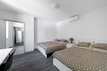 Dv� chaty - Fajt�v kopec - p�ehrada Mosti�t�