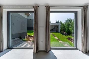 Dv� chaty - Fajt�v kopec - p�ehrada Mosti�t�