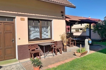 Chalupa Orl�k nad Vltavou - baz�n a sauna