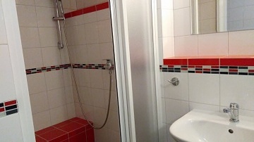 Chata Orlick� p�ehrada - Vltava - z�mek Orl�k