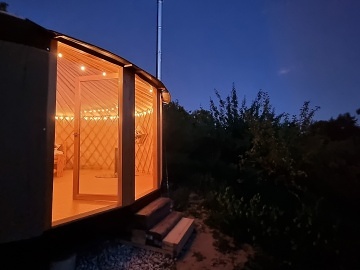 Glamping Toulava - Jurty Hemaniky - Sedlany
