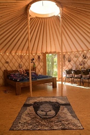 Glamping 01 jurta ed u stodoly - Hemaniky