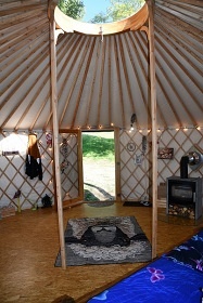 Glamping 01 jurta ed u stodoly - Hemaniky
