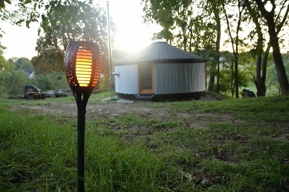 Glamping Jurta Toulava - �ap� hn�zdo - Mon�nec