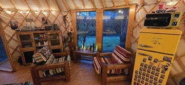 Glamping Jurta Toulava - �ap� hn�zdo - Mon�nec
