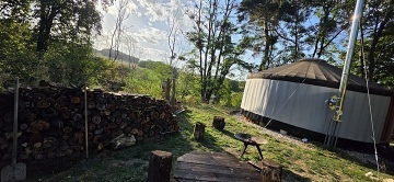 Glamping Jurta Toulava - �ap� hn�zdo - Mon�nec