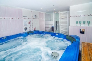 Horská chata - bazén a vířivka - Lysá hora - Beskydy