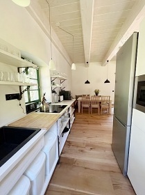 Chalupa se saunou - terasa a potok - Jizersk� hory