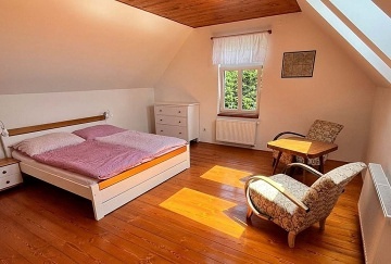 Chalupa s baz�nem - Nov� Paka - Podkrkono��