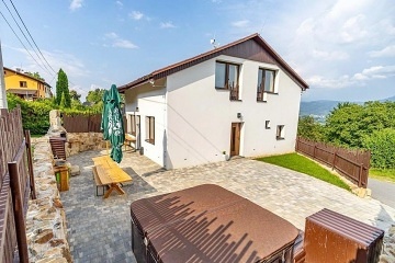 Chalupa wellness a vinn� sklep - Beskydsk� kopce