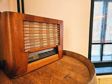 Jesenick� chalupa - jez�rko s molem - Such� vrch