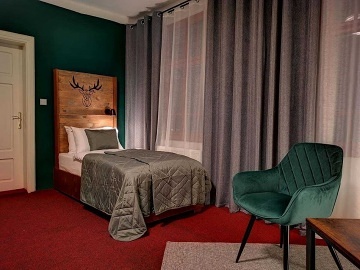 Jesenick� chalupa - jez�rko s molem - Such� vrch