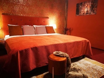 Jesenick� chalupa - jez�rko s molem - Such� vrch