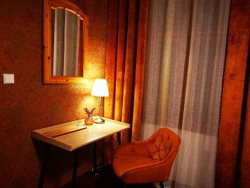 Jesenick� chalupa - jez�rko s molem - Such� vrch