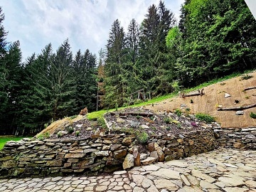 Jesenick� chalupa - jez�rko s molem - Such� vrch