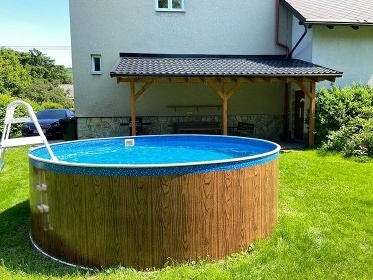 Wellness chalupa s baznem - Doln Morava