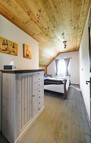 Chata a vinn� sklep - aquapark Hustope�e - P�lava