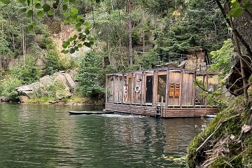 Wellness chata a plovouc� sauna - Lipnice n. S�zavou