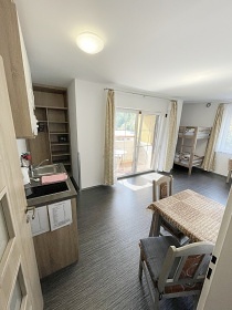 Chata s vnit�n�m baz�nem - Hrub� sk�la - �esk� r�j