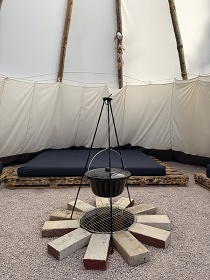 Glamping Jest�eb� hory - TeePee Broumovsko