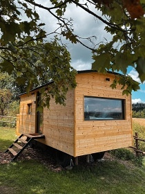 Glamping se saunou Pod rybn��ky - CHKO Brdy
