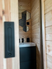Glamping se saunou Pod rybn��ky - CHKO Brdy