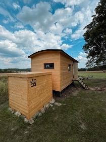 Glamping se saunou Pod rybn��ky - CHKO Brdy
