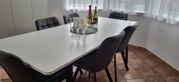 Rodinn� chalupa a baz�n - �tramberk - CHKO Pood��