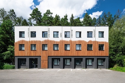 Penzion baz�n a wellness - Stezka Vala�ka - Beskydy