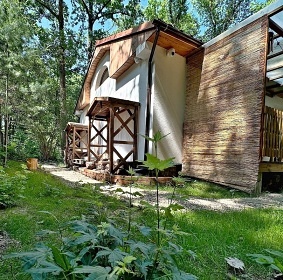 Chata Kersk� les - Botanicus Ostr� - jezero Sadsk�