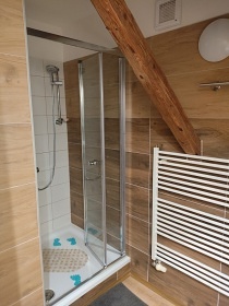 Chalupa s baz�nem - Vla�im - CHKO Blan�k