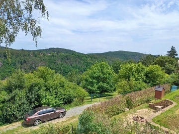 Chalupa Křivoklátsko - Beroun - Karlštejn