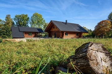 Srub u rybnka - Novohradsk hory - esk Krumlov