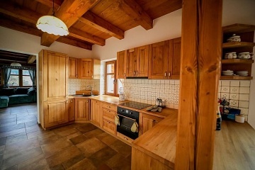 Chalupa s baznem a kachlovmi kamny - esk rj