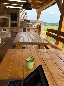 Chalupa s baznem a kachlovmi kamny - esk rj