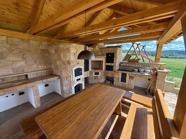 Chalupa s baznem a kachlovmi kamny - esk rj