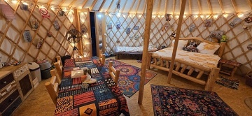 Glamping Jurta na statku - Toulava - Mon�nec