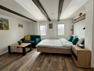 Chalupa esk rj - Plaknek - Sobotka